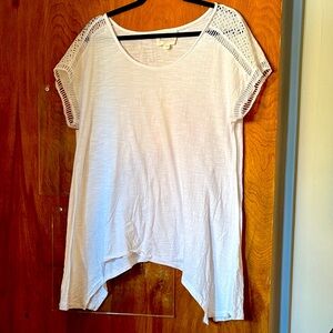 Two by Vince Camuto Women’s Top with Knit Sleeve Cutouts